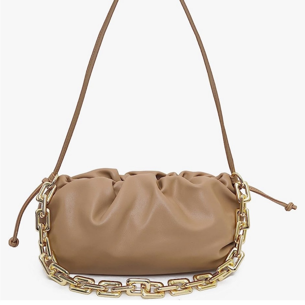 Chain dumpling clutch purse